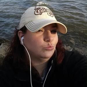 Meet your Posher, Carrie